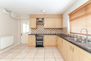 Kitchen/Diner- click for photo gallery